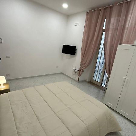 Casa Leonardo Apartment Наполи Екстериор снимка