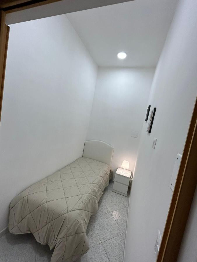Casa Leonardo Apartment Наполи Екстериор снимка